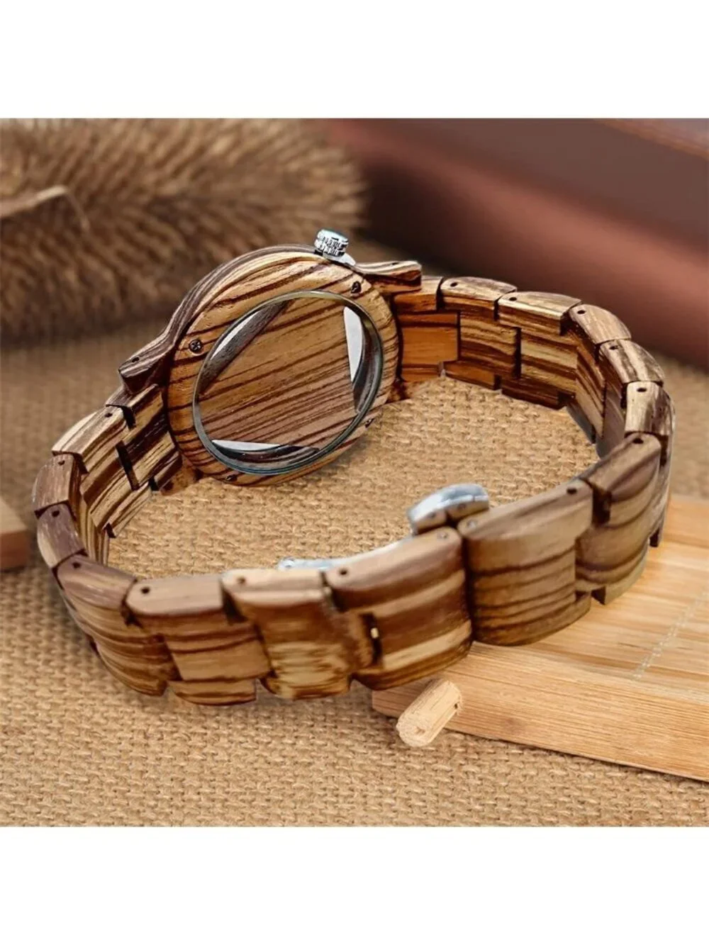 Men's Brown Classic Handmade Triangle Bamboo Analog Quartz Round Wooden Watch